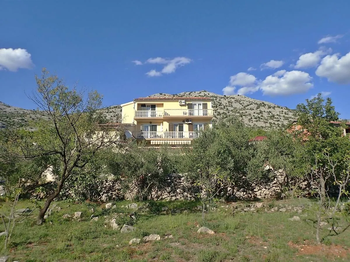 Apartments Marina Starigrad Paklenica